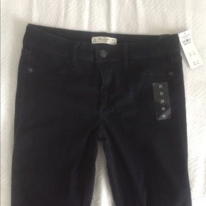 Abercrombie and Fitch dark blue skinny jeans! NWT